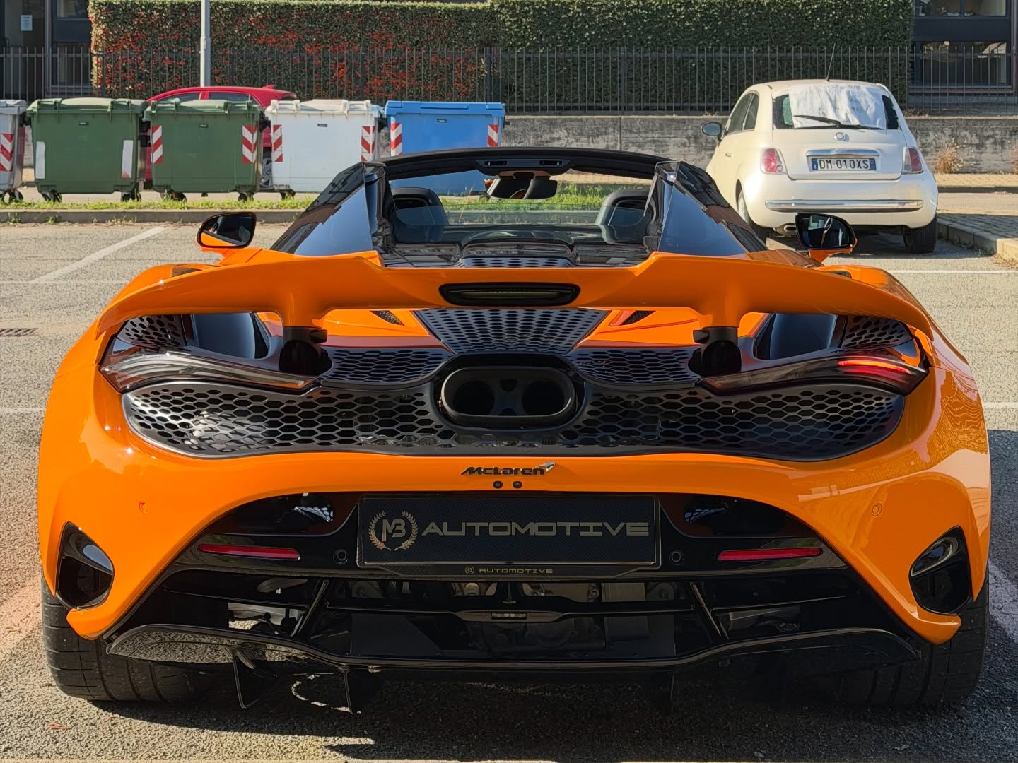 MCLAREN 750S