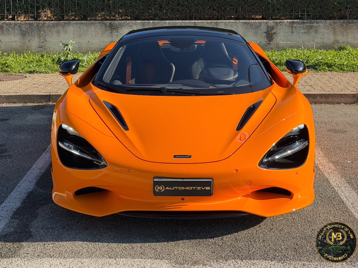 MCLAREN 750S