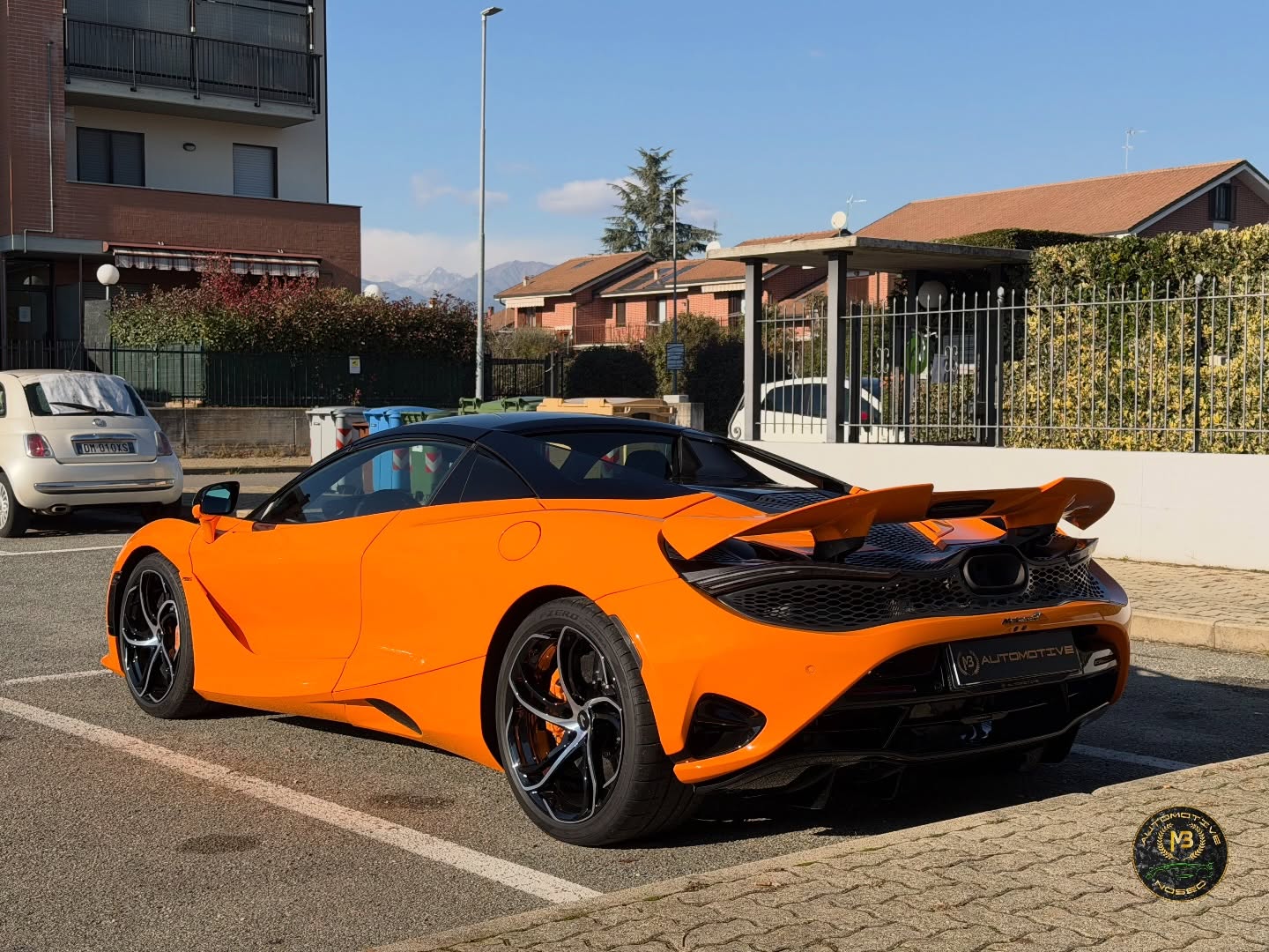 MCLAREN 750S